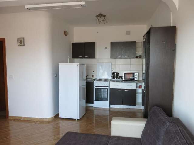 Апартаменты Apartments Victoriya Сутоморе-51
